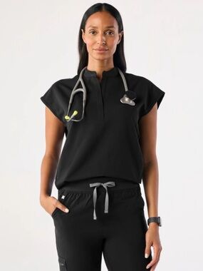 Figs Rafaela Oversized Scrub Top - Black